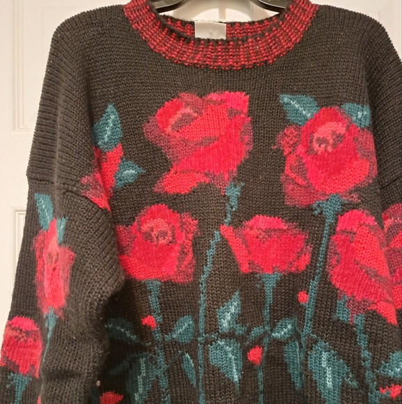 Laura Ashley Sweaters - Laura Ashley Floral Knit Sweater with Red Roses